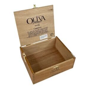 Vintage Oliva Series G Belicoso Camaroon EMPTY WOOD CIGAR BOX 7" x 5.75" x 2.5"